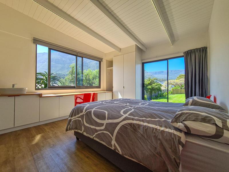 5 Bedroom Property for Sale in Hout Bay Western Cape